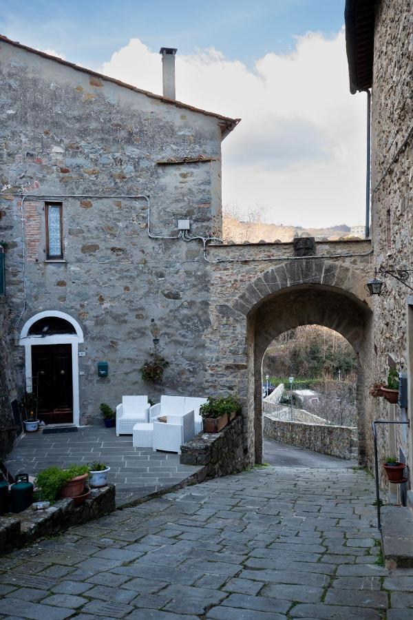 La Casetta Nel Borgo Castelnuovo di Val di Cecina Exterior photo